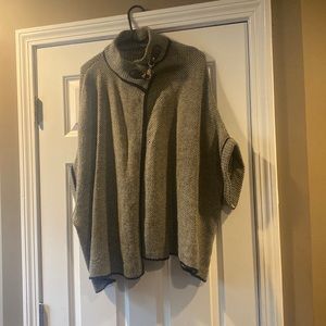 Super cute one size sweater